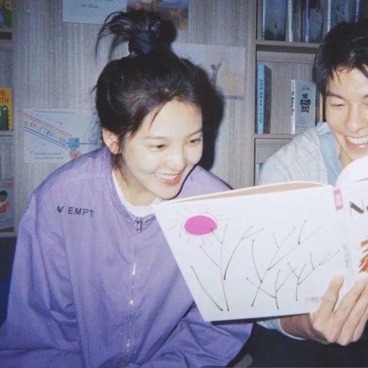 情侣头像二人专用超甜 阿春.“有些人值得等候，有些悲伤值得忍受。”，情侣头像二人专用2022微信（甜甜的双人情侣头像）