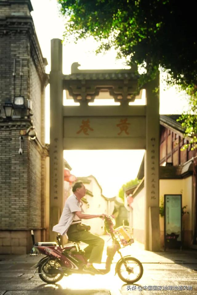 福建的省会是哪里，福建在哪个省（为什么“很不福建”）