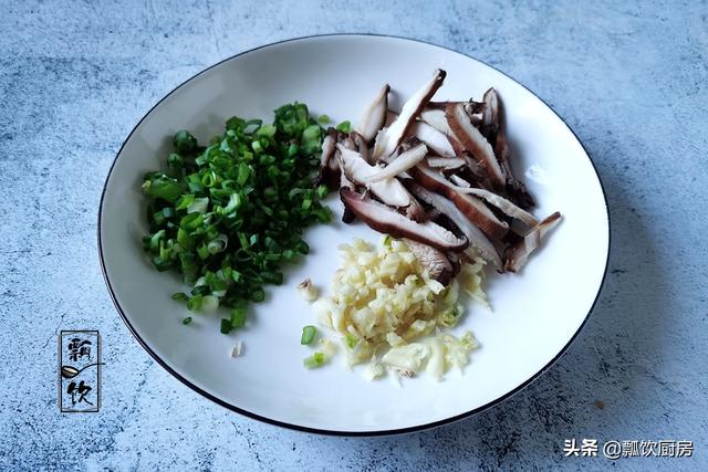 酸辣粉丝汤的做法，酸辣粉丝汤的做法大全（天冷喜欢重口胃）