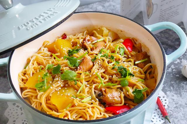 如何做面条好吃又简单，面条的制作方法以及配方（这9种做法简单又经典）