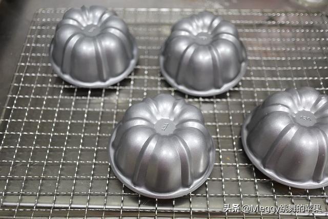 简单的家庭蛋糕做法，最简单蛋糕家庭做法（把全部材料拌一拌就能成功）