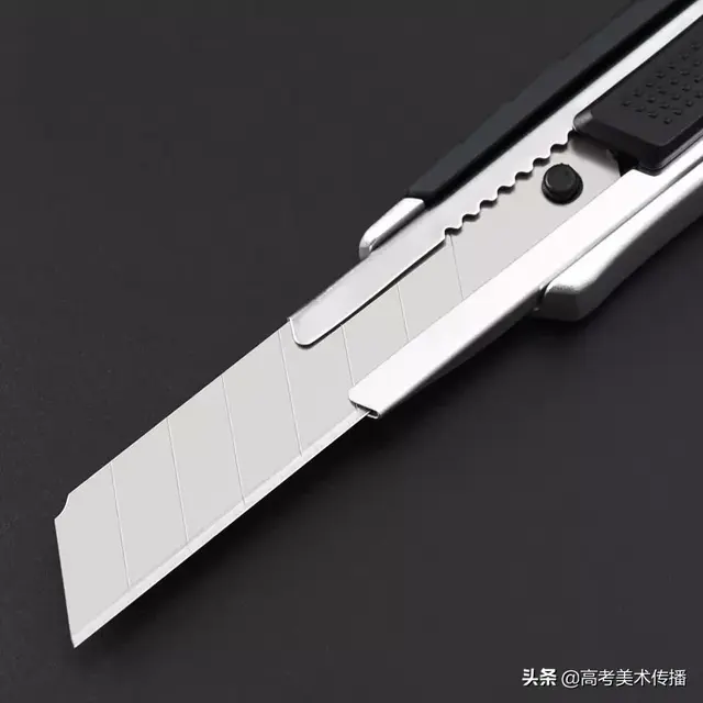 素描工具准备，入门素描需要的工具（素描工具的准备与选择！）