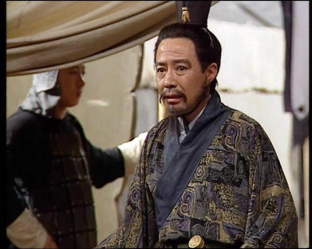 许攸怎么死的，许攸死在哪里（他一句话害死了一位名将）