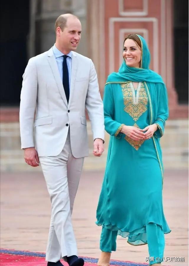 头巾怎么绑，陕西头巾怎么绑（高级女人都爱戴的“赫本味”）