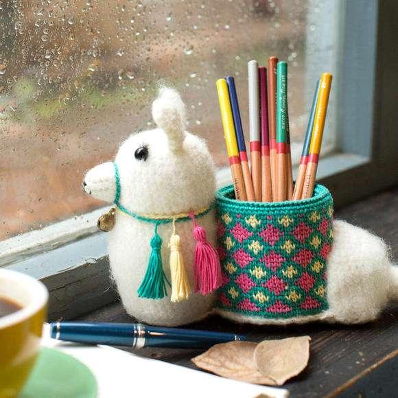 小学生手工作品简单又漂亮，简单又漂亮的小学生手工（给家里的小宝宝钩一款）