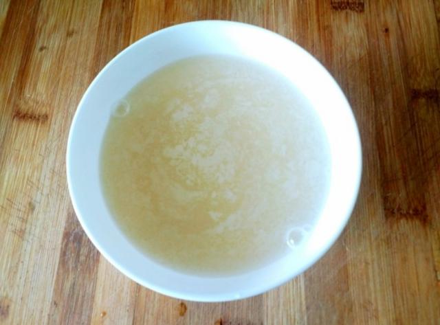 小米南瓜粥的做法，小米南瓜粥的家常做法（早餐就喝小米南瓜粥）