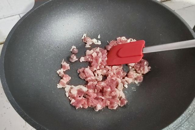 芸豆包子的做法，芸豆香菇馅包子的家常做法（教你东北芸豆包子的做法）