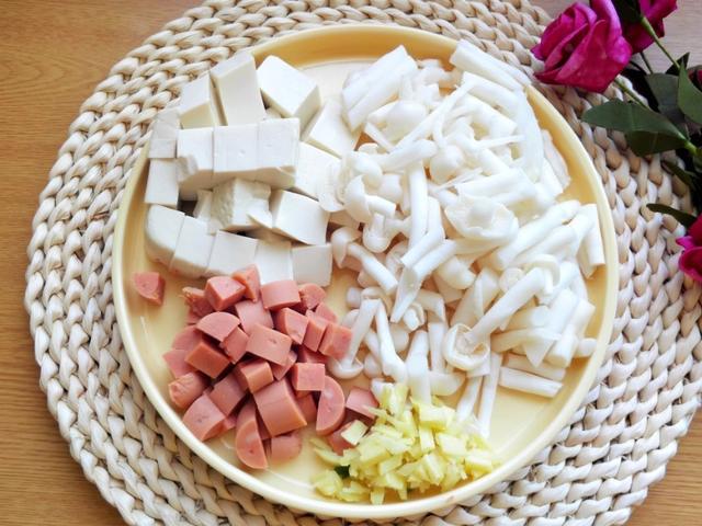 菌菇豆腐汤的家常做法大全，健康营养菌菇豆腐汤