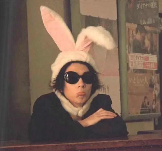 黑化头像微信，黑化头像（黑化头像和高冷壁纸的季节）