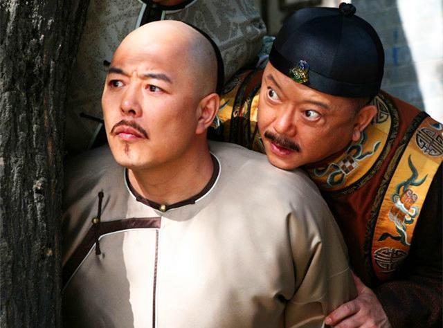 和珅扮演者是谁，和珅的扮演者（演了300多集的和珅）