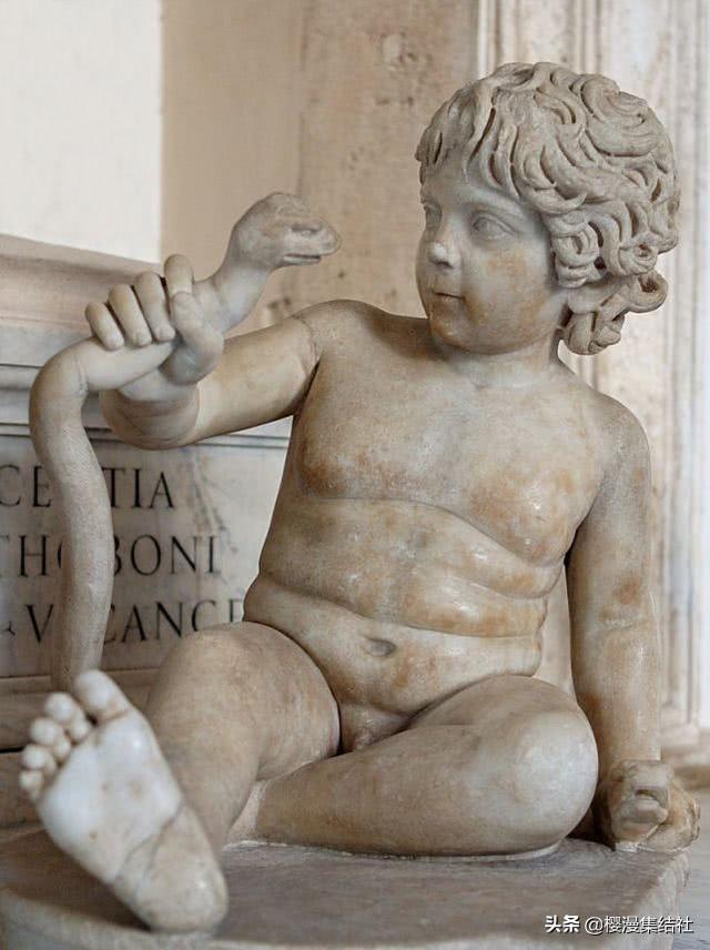 希腊神话中赫拉克勒斯的背景，赫拉克勒斯对伊莉雅如父般的宠溺背后有着怎样的英雄事迹