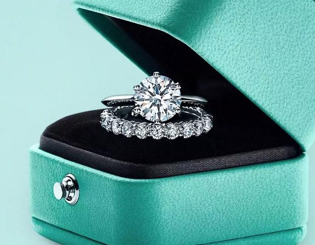 周生生的钻戒可以换吗，周生生定制钻戒可以换吗（人们都很喜欢钻戒）