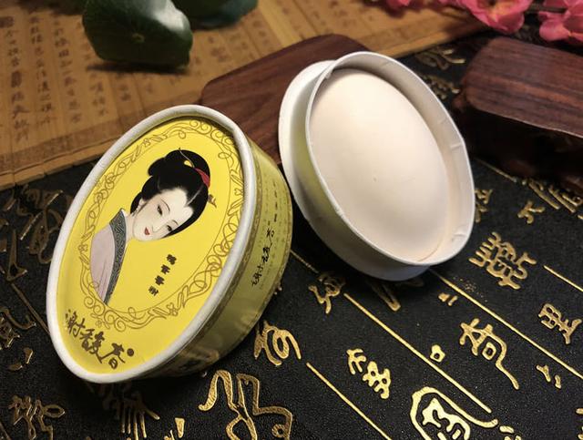 片仔癀珍珠膏能祛斑吗，片仔癀珍珠膏能祛斑吗皇后牌会反弹吗（5个被“包装”耽误的国货护肤品）