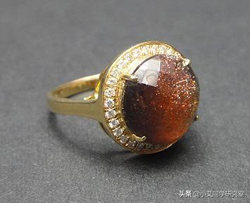 什么是沙金，什么是沙金手镯（太阳般的闪耀,光芒万丈;金子般的光泽,闪闪发光-这就是砂金效应）