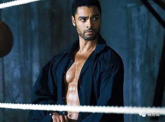 狗狗衣服大全纸样图片，狗狗衣服的手工DIY（7500件衣服、珠宝浮夸）