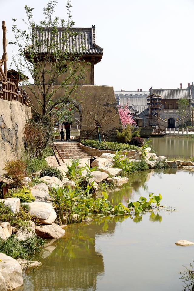 电影小镇在哪里，河南电影小镇在哪里（有人说门票100元太贵）