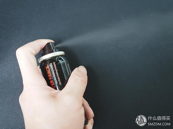男士电热卷棒卷发棒使用教程，电热卷发棒怎么用（男士头发造型用品选购攻略）
