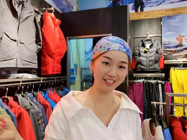 无缝头巾的10种戴法，用毛巾做头巾的戴法（百变魔术头巾的使用方法）