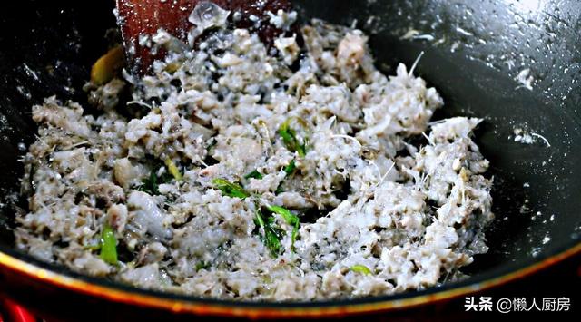 正宗的鱼汤面怎么做，鱼汤面怎么做（教你做一碗热气腾腾的鱼汤面）