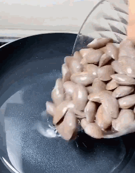 如何制作花甲粉，怎样做花甲粉（花甲粉这么做简单又美味）