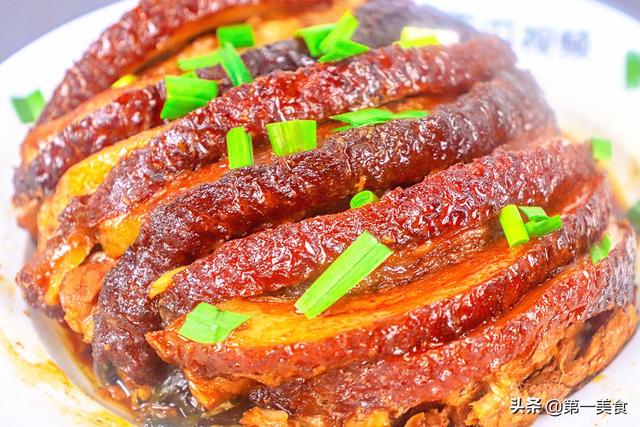 梅菜扣肉蒸多长时间，梅菜扣肉是婚宴席上地位相当高的一道菜