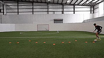 篮球基础运球训练动作，篮球运球训练（适合个人特训的五个个人综合运球训练）