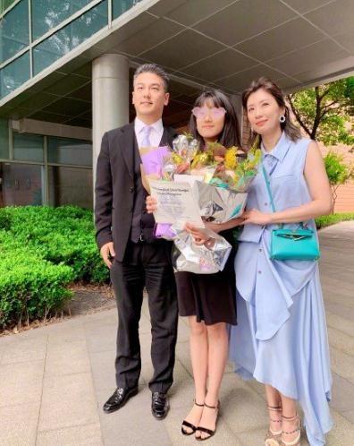 贾静雯与前夫同框，贾静雯前夫结婚了吗（一切恩怨全因对孩子的爱）