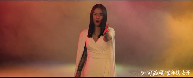 缘分一道桥原唱，缘分一道桥原唱是谁（谭维维和王力宏演唱缘分一道桥相互飚高音）