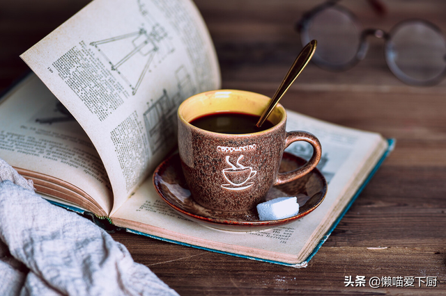 美式咖啡和拿铁的区别，拿铁和美式的区别（“美式咖啡”和“意式咖啡”有啥区别）