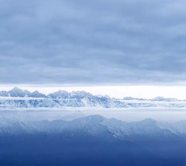 四姑娘山在哪里，四姑娘山在哪里住宿（四川又一处顶级观景平台）