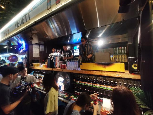 安义路夜市在哪里，安义路夜市在哪里摆摊（上海夜市之安义路游感）