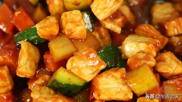 京酱怎么炒，京酱肉丝的酱怎么炒（炒什么都是别有一番滋味）