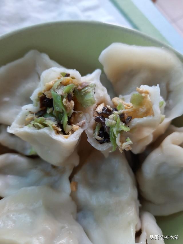 江豆角包饺子馅做法大全怎么做好吃，豇jiang豆馅饺子怎么做（豇豆角木耳鸡蛋素馅饺子）