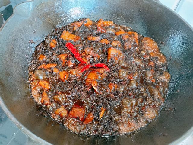 梅菜五花肉的做法，梅菜五花肉的做法视频（江浙名菜——梅干菜烧肉）