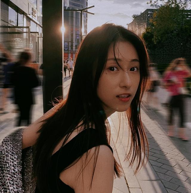 王彦霖高调认爱艾佳妮！情史“真真假假”，细品他背后三位女人