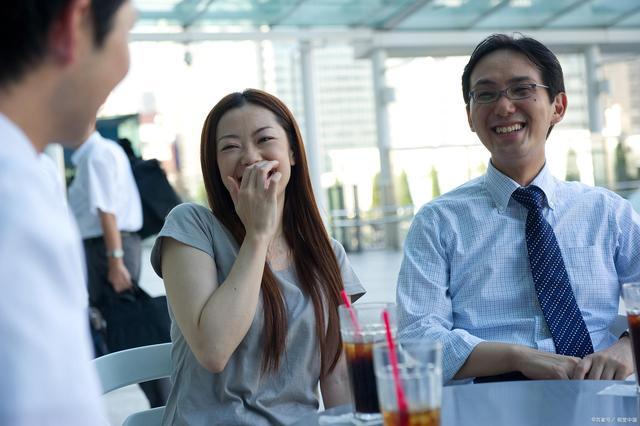 游荡是什么意思，鬼节是什么意思（这篇文章专门写给“对人过敏”的你）