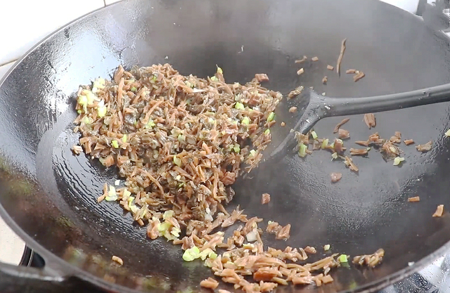 贴秋膘是什么意思，贴秋膘是什么意思蚂蚁庄园（贴秋膘指的是什么）