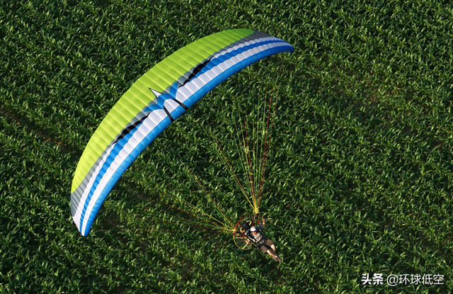 伞的结构是什么，雨伞的结构分布（背负式动力伞培训课程）