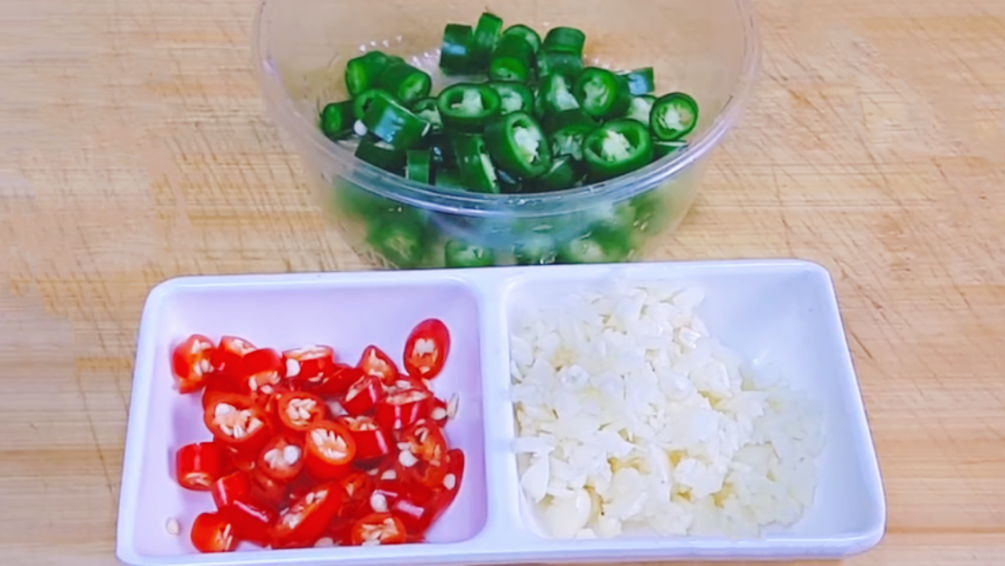 圖片[3]-【豬血燒豆腐】做法步驟圖 開胃又下飯 我家一周至少吃一回-起舞食譜網(wǎng)