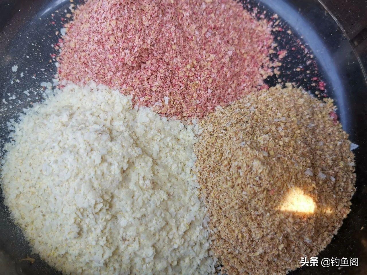 秋季野钓必备！两款高效饵料配方大公开，助你轻松爆护不空军