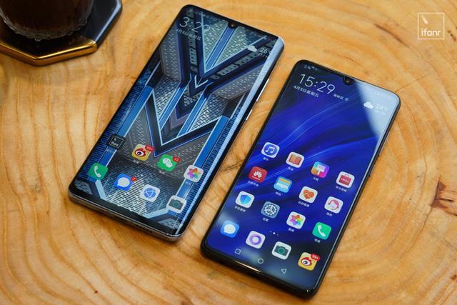 荣耀p30pro，p30pro升级鸿蒙系统（一位面面俱到的艺术生丨模范评测）