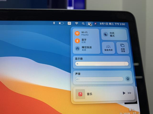 苹果电脑如何投屏，苹果电脑如何投屏到电视机（Book苹果电脑如何投屏到电视显示器）