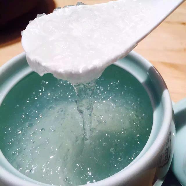 怎么做燕窝最简单做法，燕窝最简单的做法与吃法（简单好吃的燕窝做法）