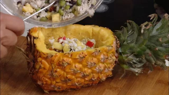 菠萝怎么吃好吃，菠萝怎么吃好吃点（健脾胃、固元气）