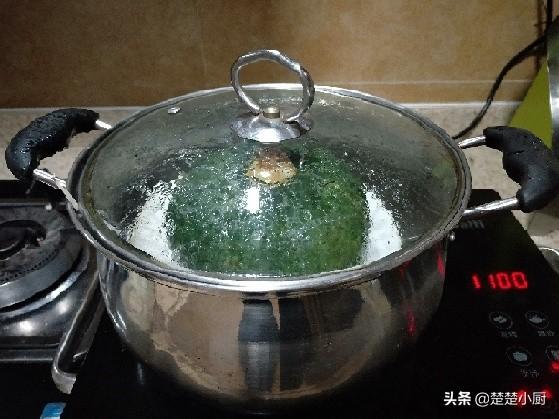 南瓜盅蒸饭做法步骤，板栗南瓜盅虾仁鸡肉丁蒸饭