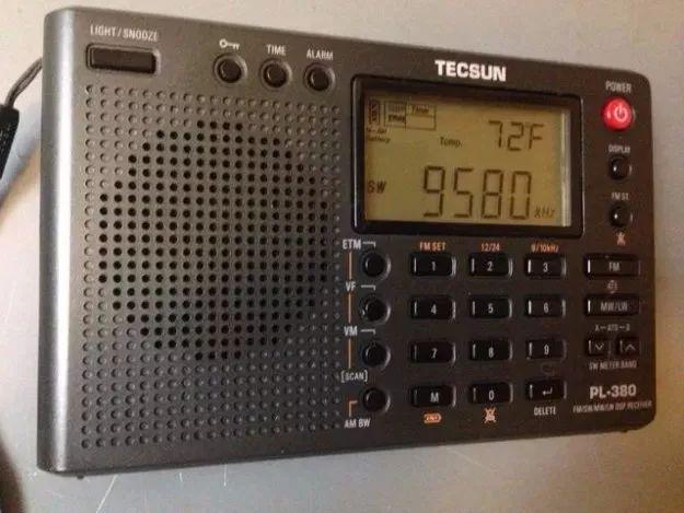 安装收音机到桌面，手机怎样安装收音机（价格在1000元以内的便携式短波收音机测评）