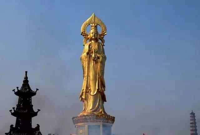 面相带佛像的女人，面相带佛像的女人 灵性（中国和世界的著名佛像）