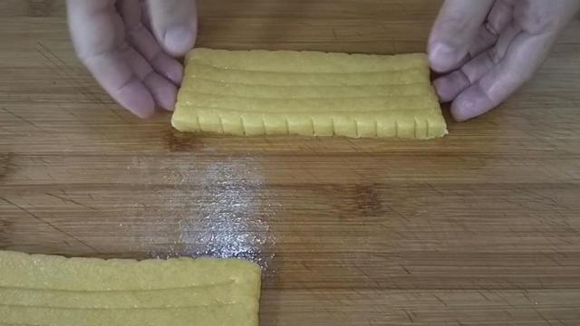 怎样在家做饼干，怎样在家做饼干简单做法（面粉里加2个鸡蛋）