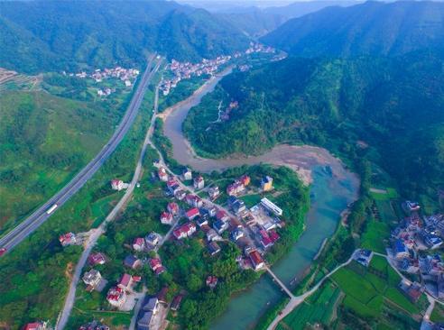 常山位于什么地方，常山位于什么地方犯罪大师（浙江常山争当全面实现乡村振兴排头兵）