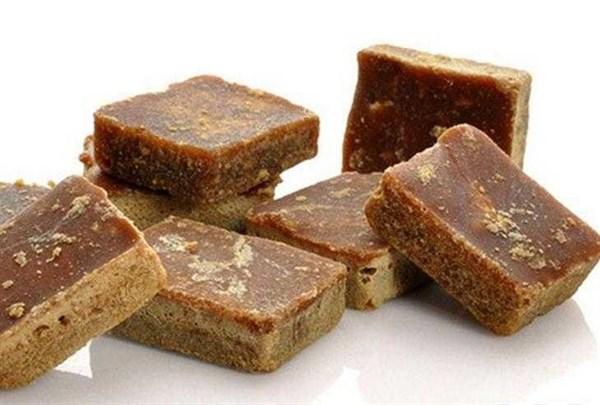 蜂蜜怎么吃效果最好，黑豆蜂蜜怎么吃效果最好（蜂蜜的不同搭配）